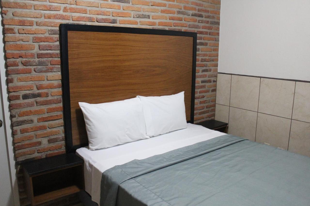 Hotel Hcm Guadalajara Exterior photo