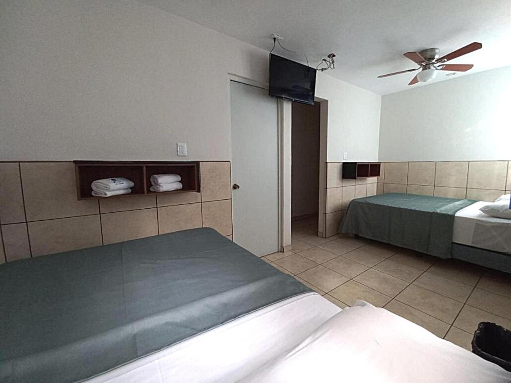 Hotel Hcm Guadalajara Room photo